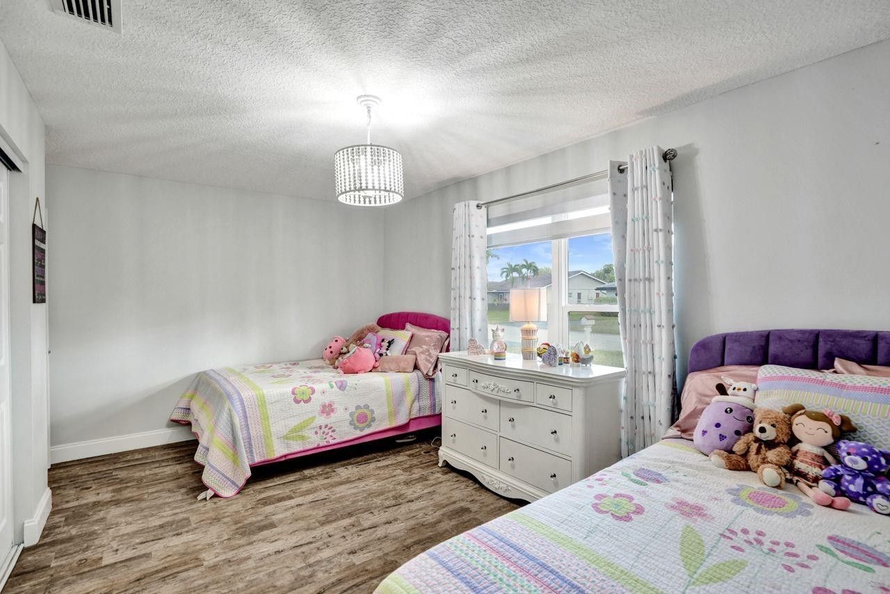 326 NW 101st Terrace, Coral Springs, FL 33071 Photo