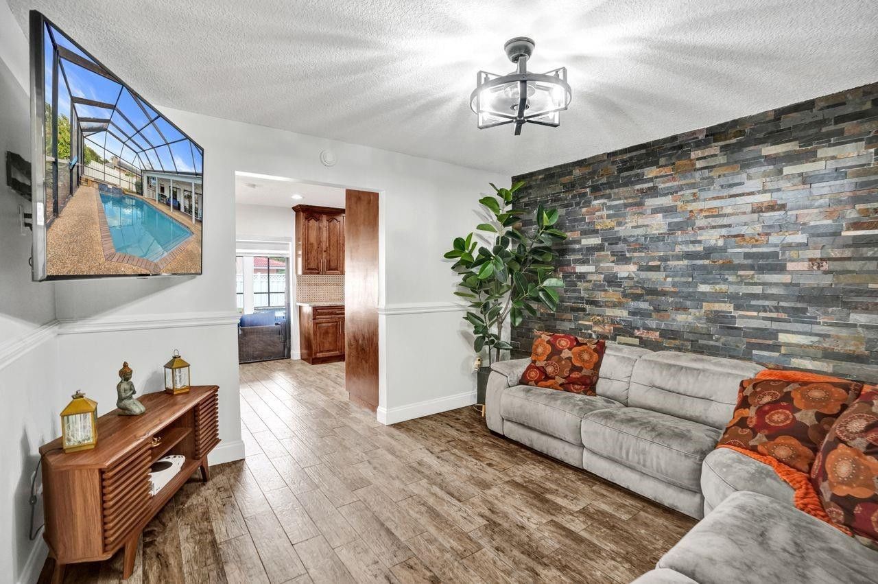 326 NW 101st Terrace, Coral Springs, FL 33071 Photo