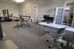 277 Meeting Street photo 4