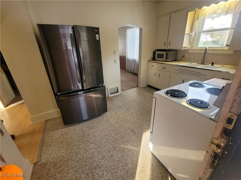 4145 Manchester Road, Coventry, OH 44319 Photo 15