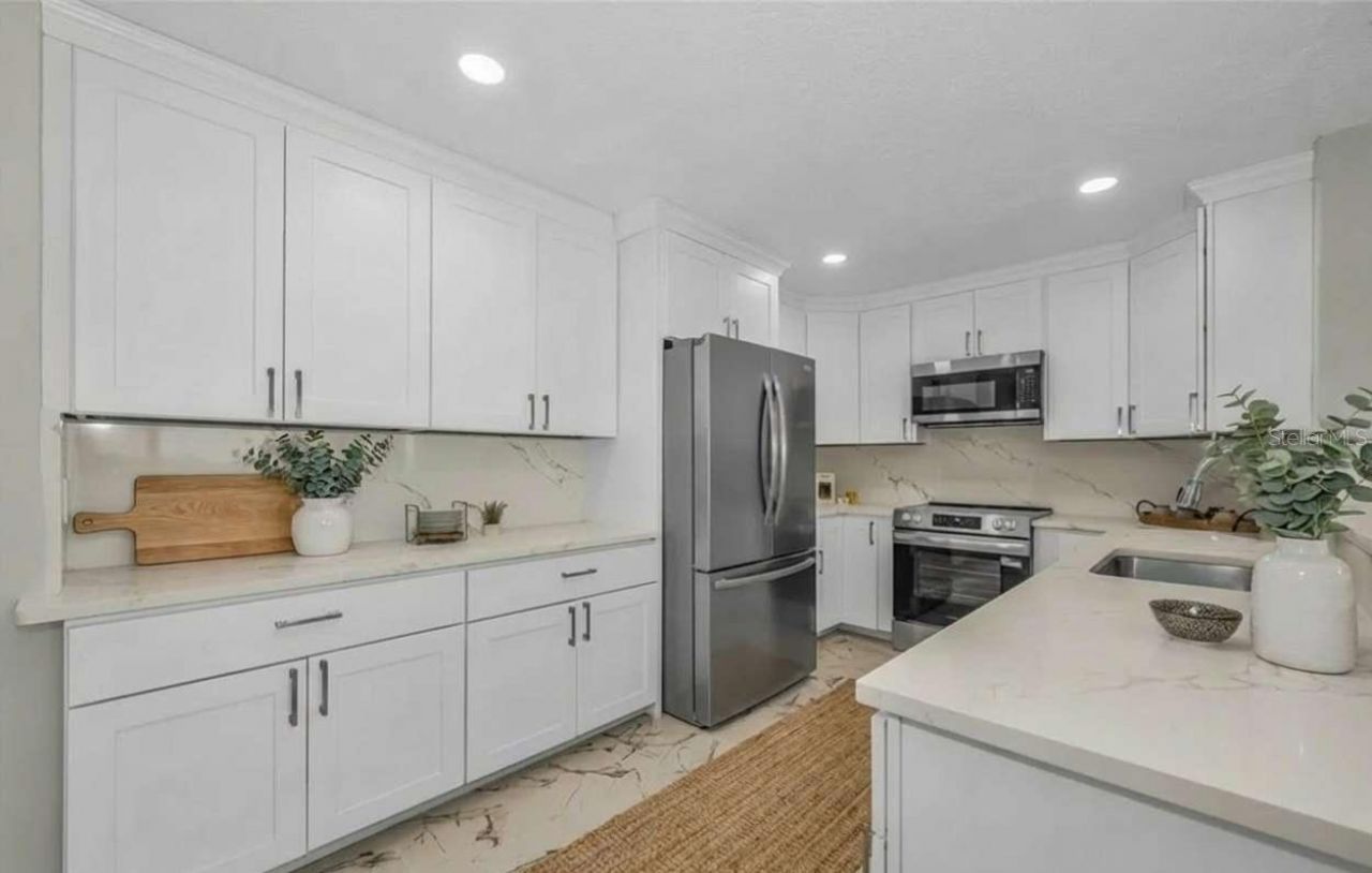 100 Bluff View Drive, Unit 604C, Belleair Bluffs, FL 33770 Photo