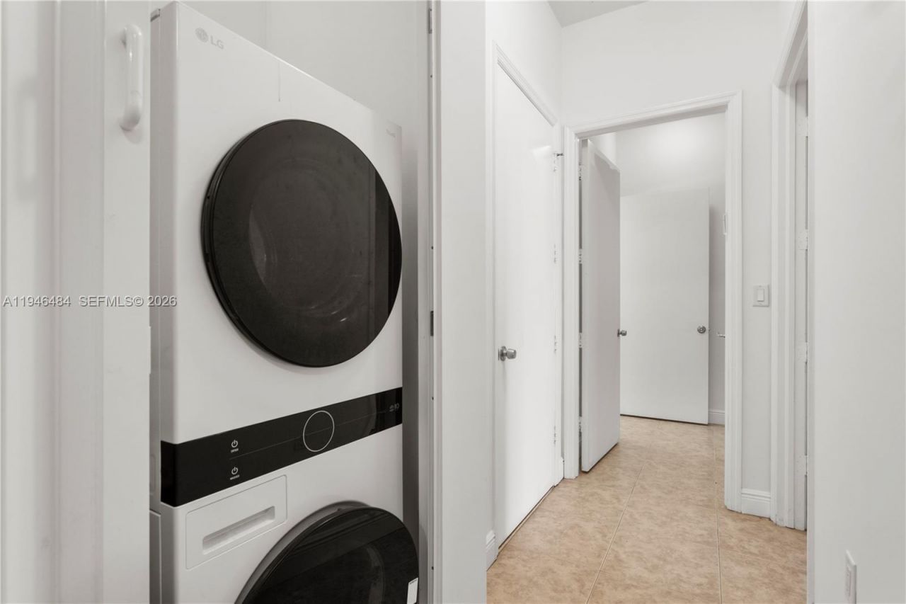 19900 E Country Club Dr, Unit 104, Aventura, FL 33180 Photo