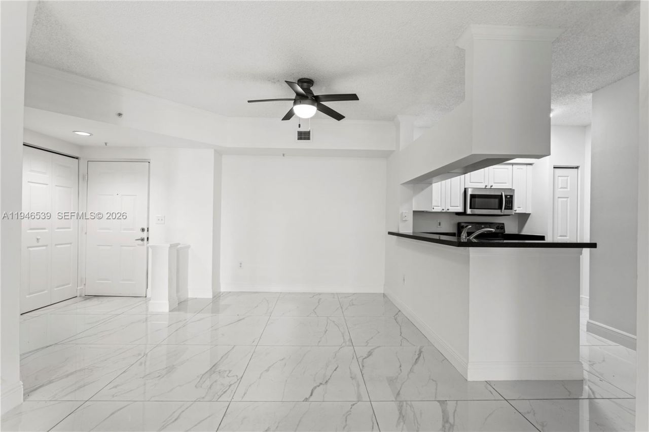 17100 N Bay Rd, Unit 1210, Sunny Isles Beach, FL 33160 Photo