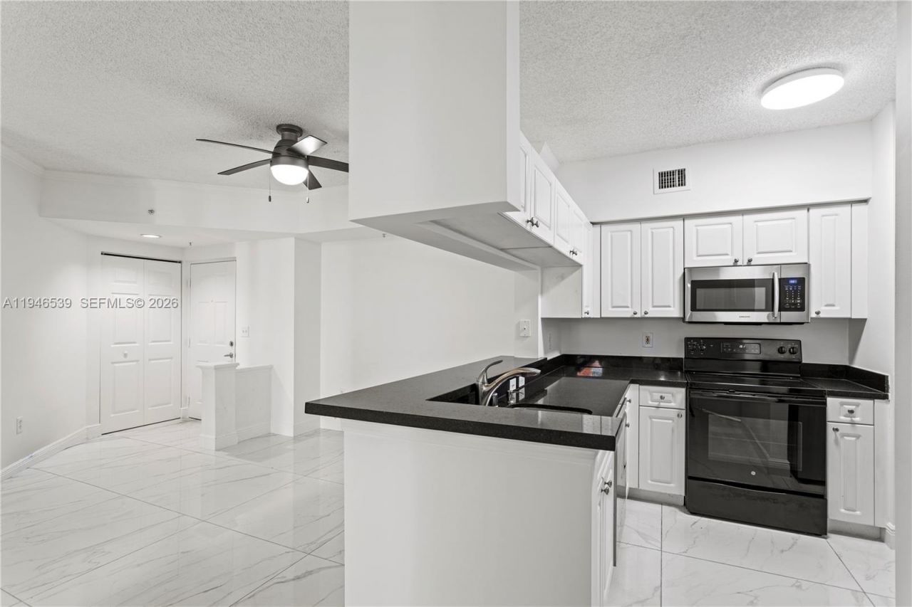 17100 N Bay Rd, Unit 1210, Sunny Isles Beach, FL 33160 Photo