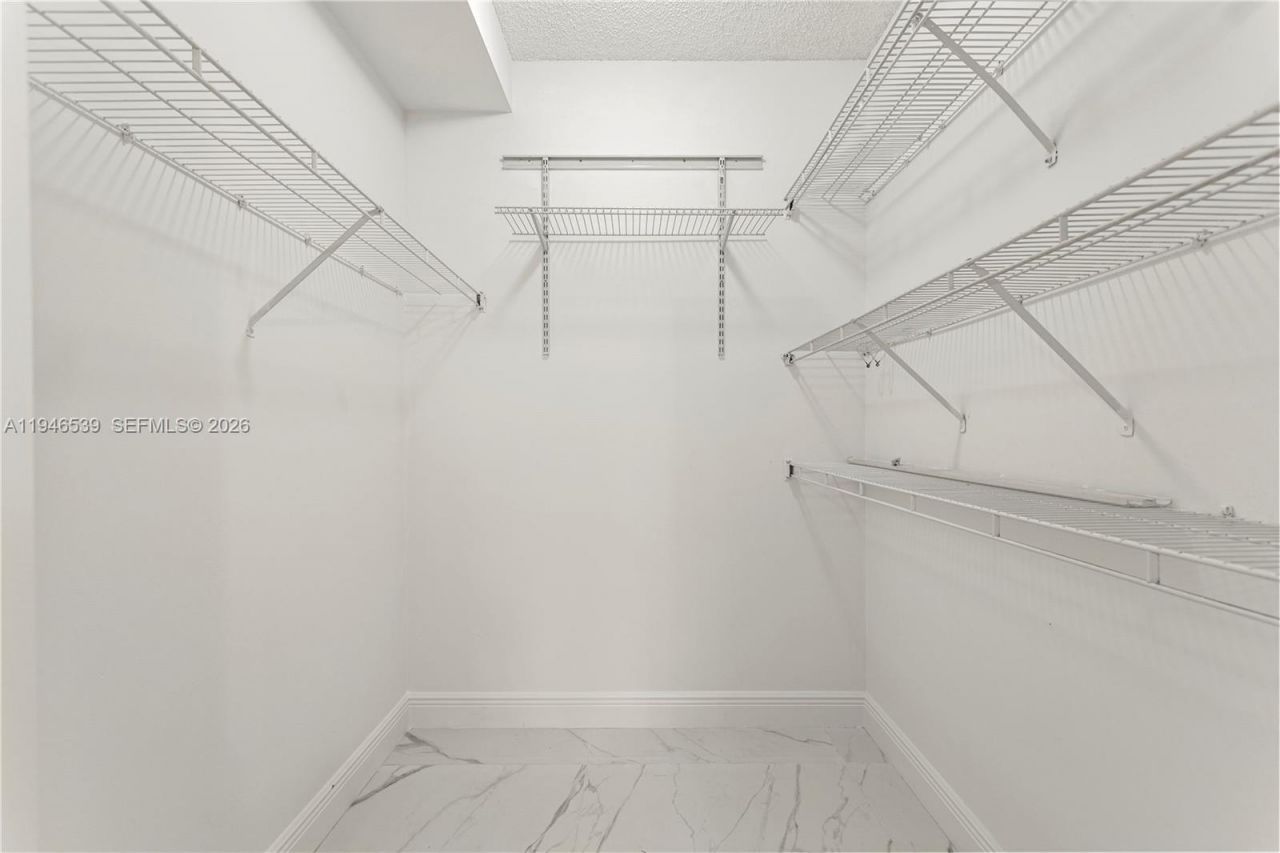 17100 N Bay Rd, Unit 1210, Sunny Isles Beach, FL 33160 Photo