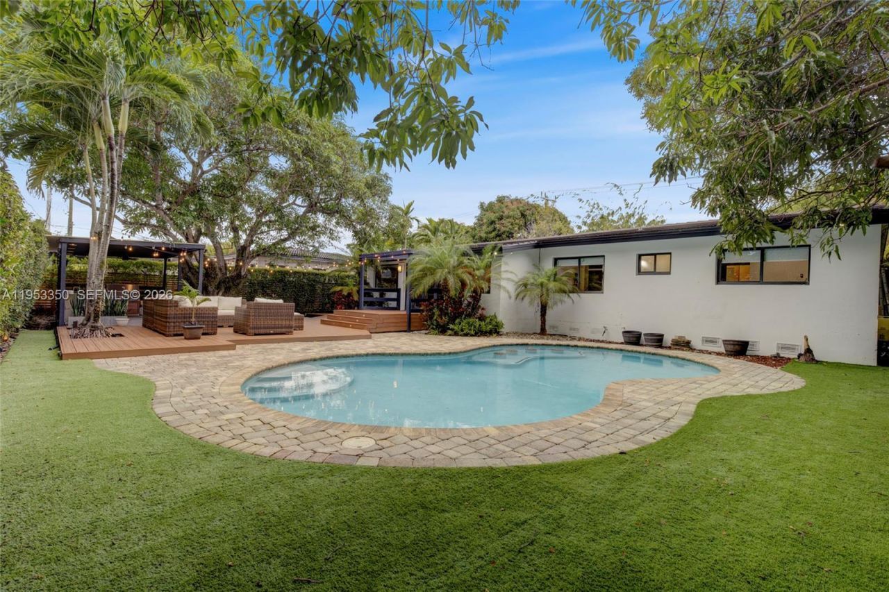 5760 SW 56th St, Miami, FL 33155 Photo