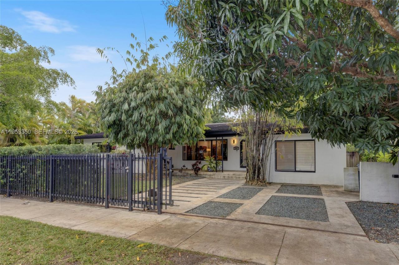 5760 SW 56th St, Miami, FL 33155 Photo