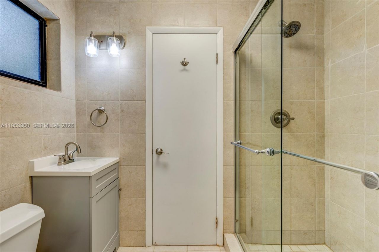 5760 SW 56th St, Miami, FL 33155 Photo