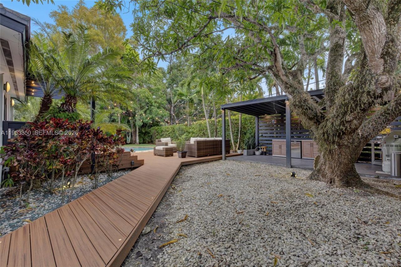 5760 SW 56th St, Miami, FL 33155 Photo