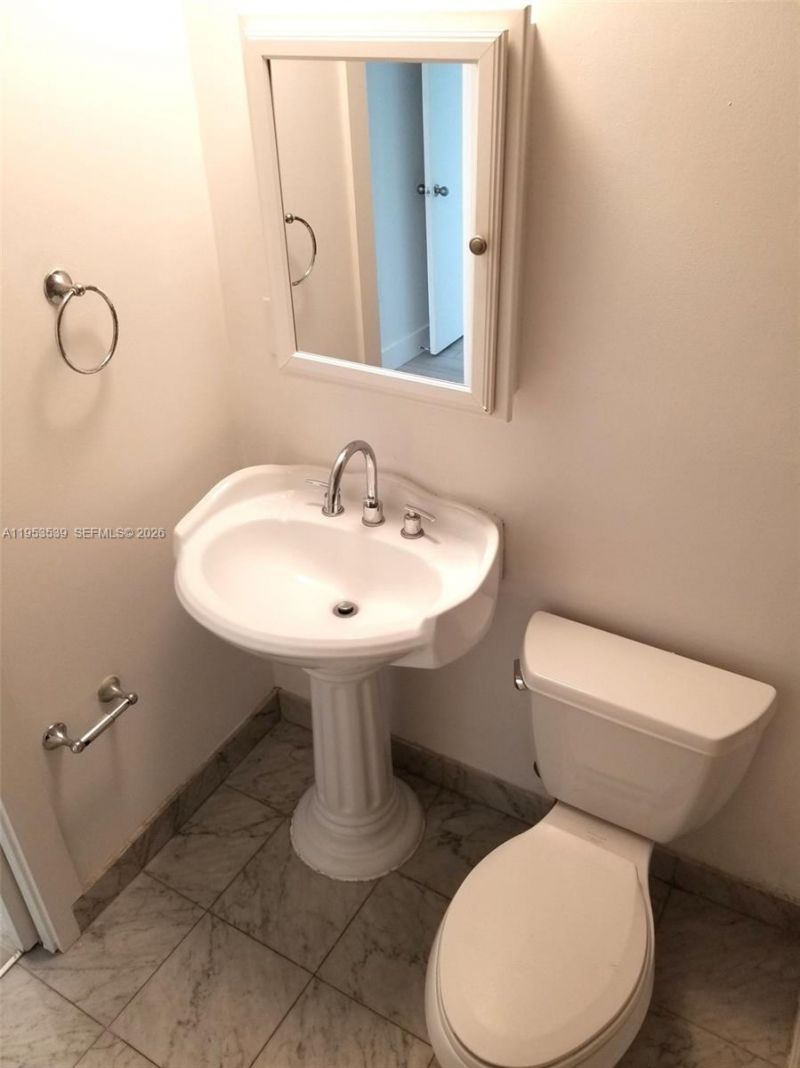 6580 Indian Creek Dr , Unit 201, Miami Beach, FL 33141 Photo