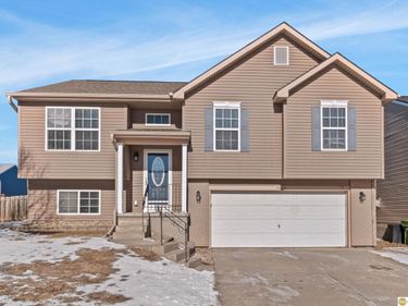 19522 X Street, Omaha, NE 68135