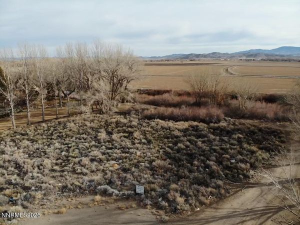 7 Moyle Court, Yerington, NV 89447