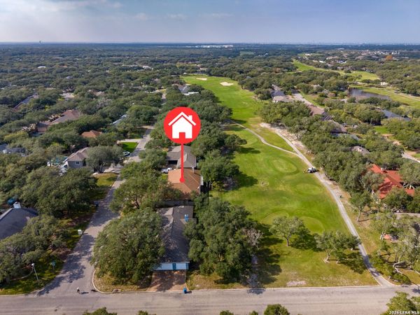 104 Peachtree, Rockport, TX 78382