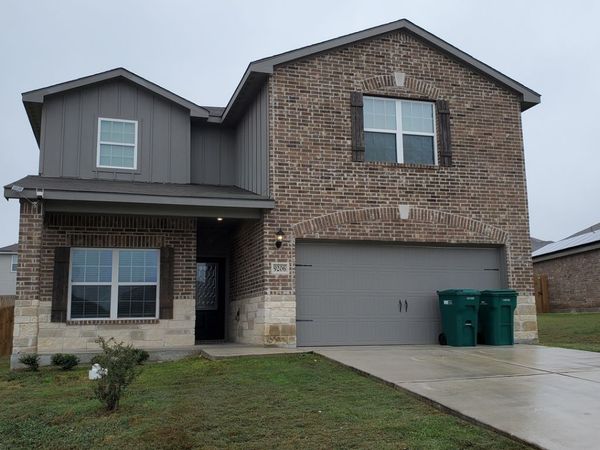 9206 Foxing Bluff, Converse, TX 78109