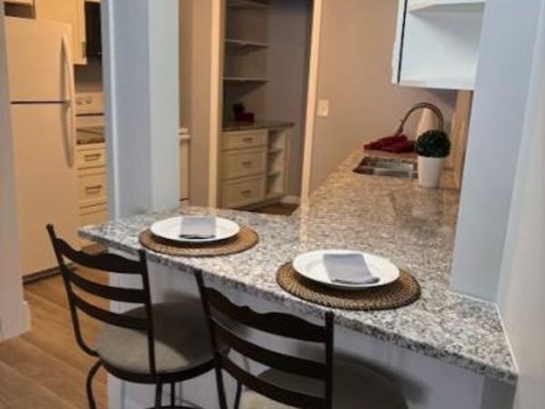 2690 Oxford Street N, Unit 209, Roseville, MN 55113