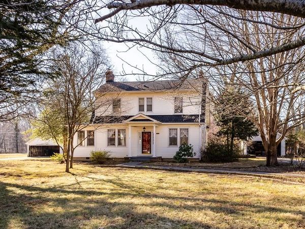 15460 Kings Hwy, MONTROSS, VA 22520