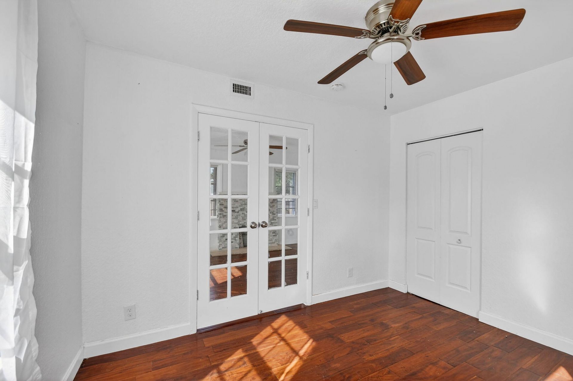 1011 W Lakewood Road, West Palm Beach, FL 33405 Photo