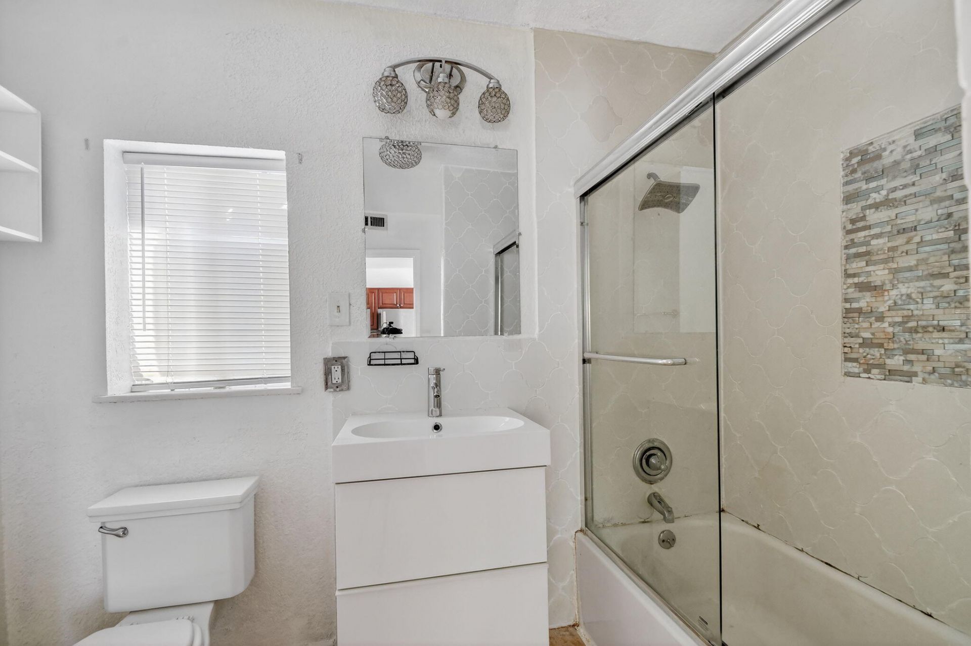 1011 W Lakewood Road, West Palm Beach, FL 33405 Photo