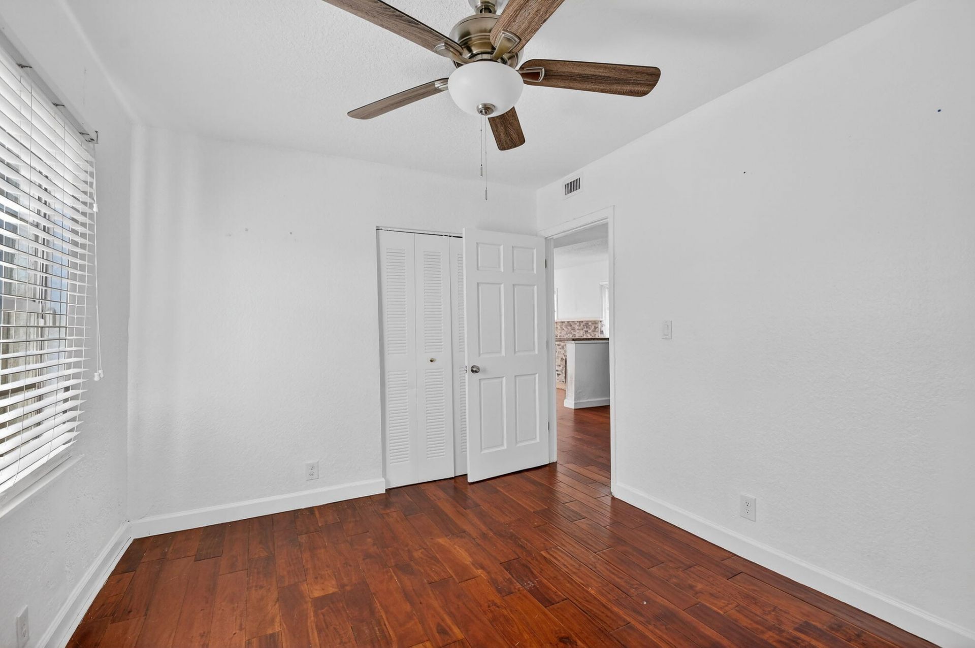 1011 W Lakewood Road, West Palm Beach, FL 33405 Photo