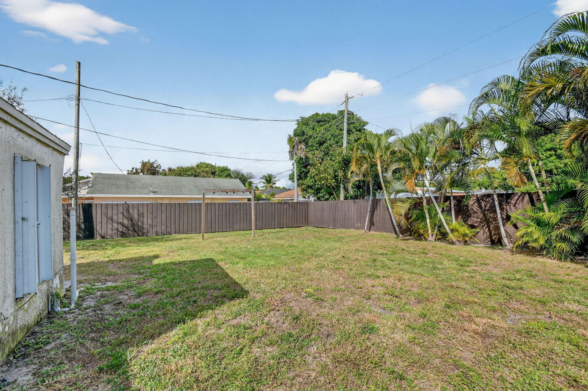 1011 W Lakewood Road, West Palm Beach, FL 33405 Photo