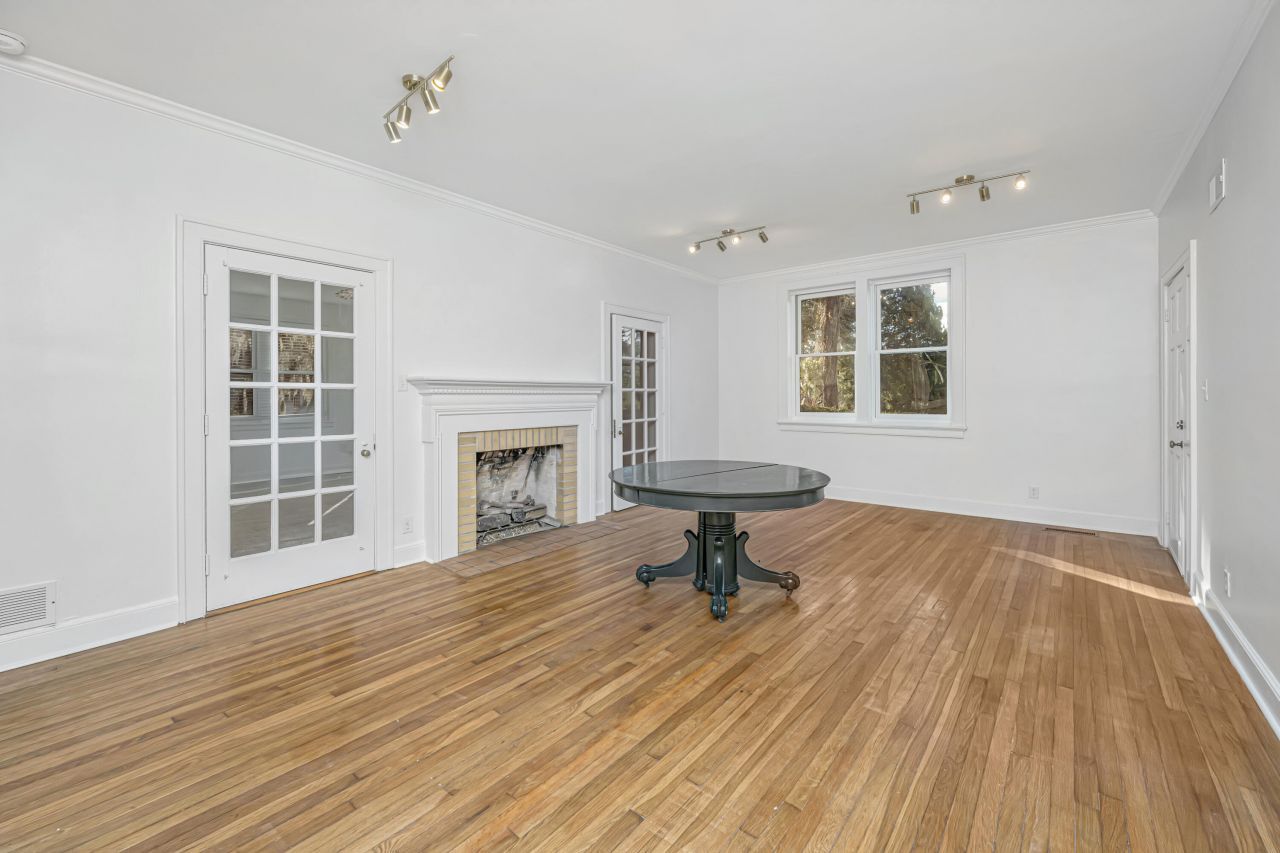 1162 Buist Avenue Photo 6