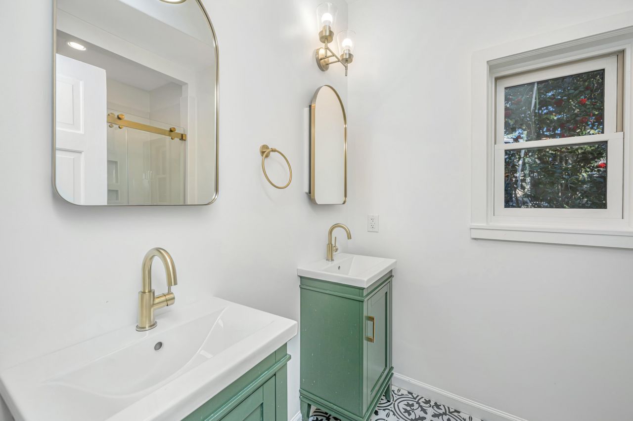 1162 Buist Avenue Photo 9