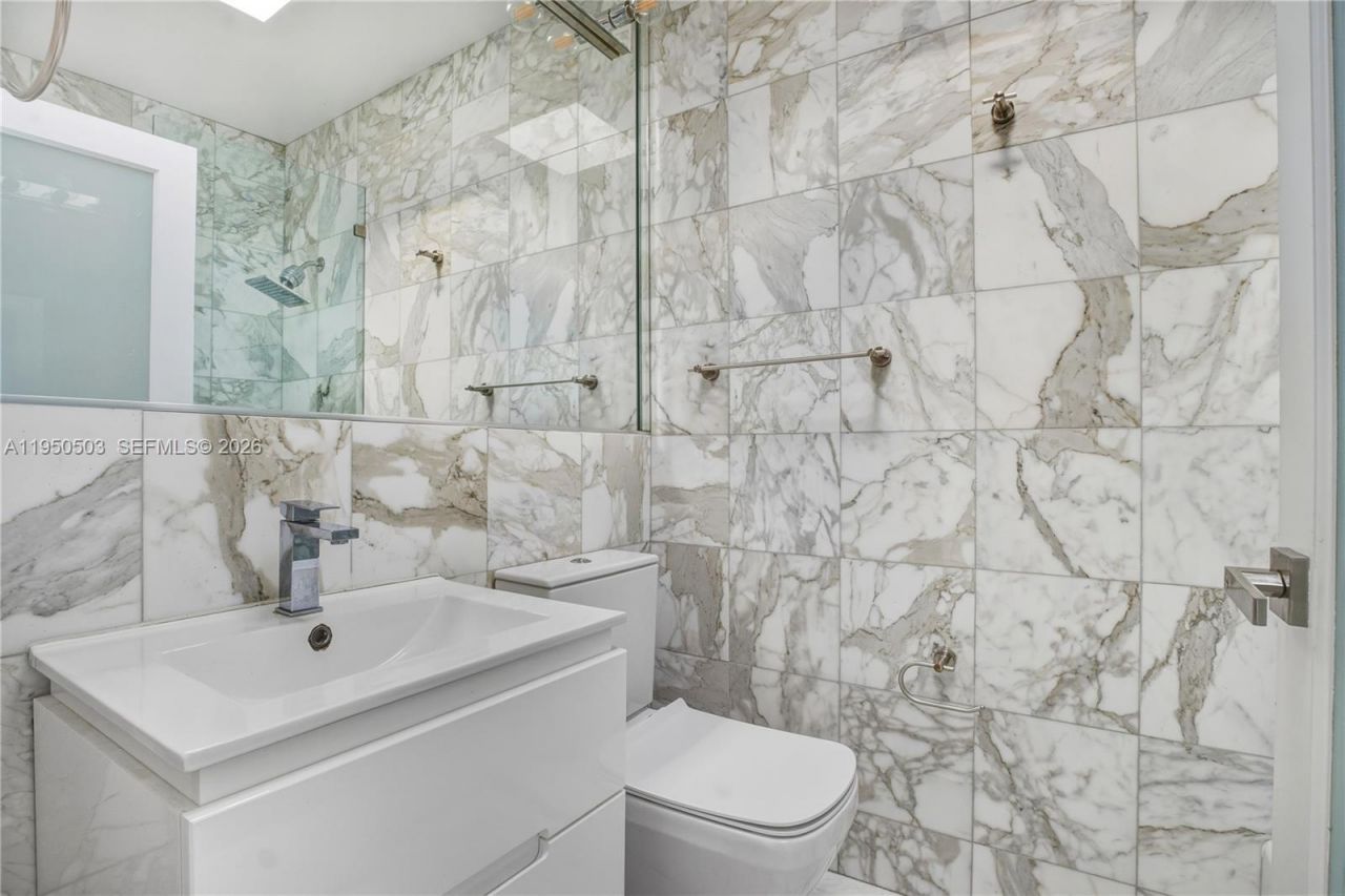 1106 NE 86th St, Miami, FL 33138 Photo