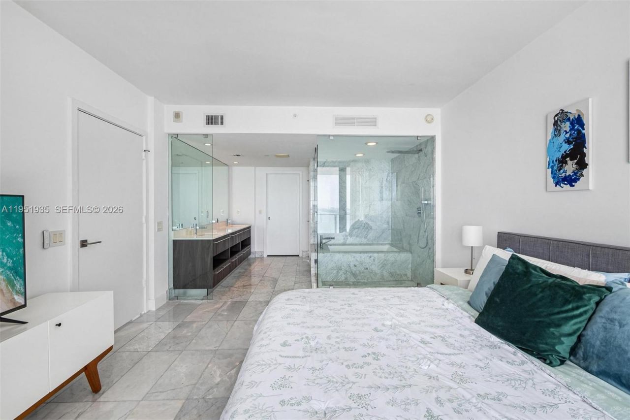 3131 NE 7th Ave , Unit 1701, Miami, FL 33137 Photo