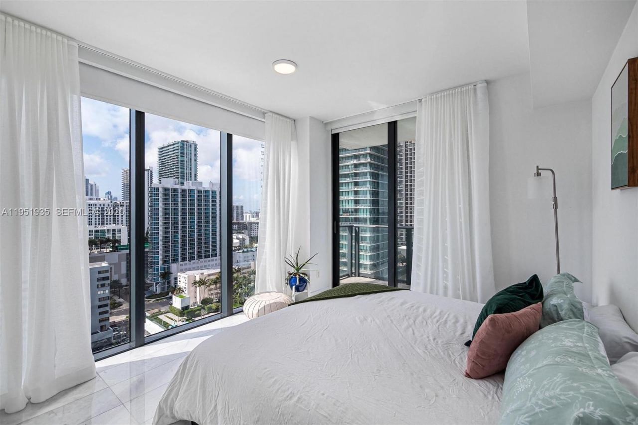 3131 NE 7th Ave , Unit 1701, Miami, FL 33137 Photo