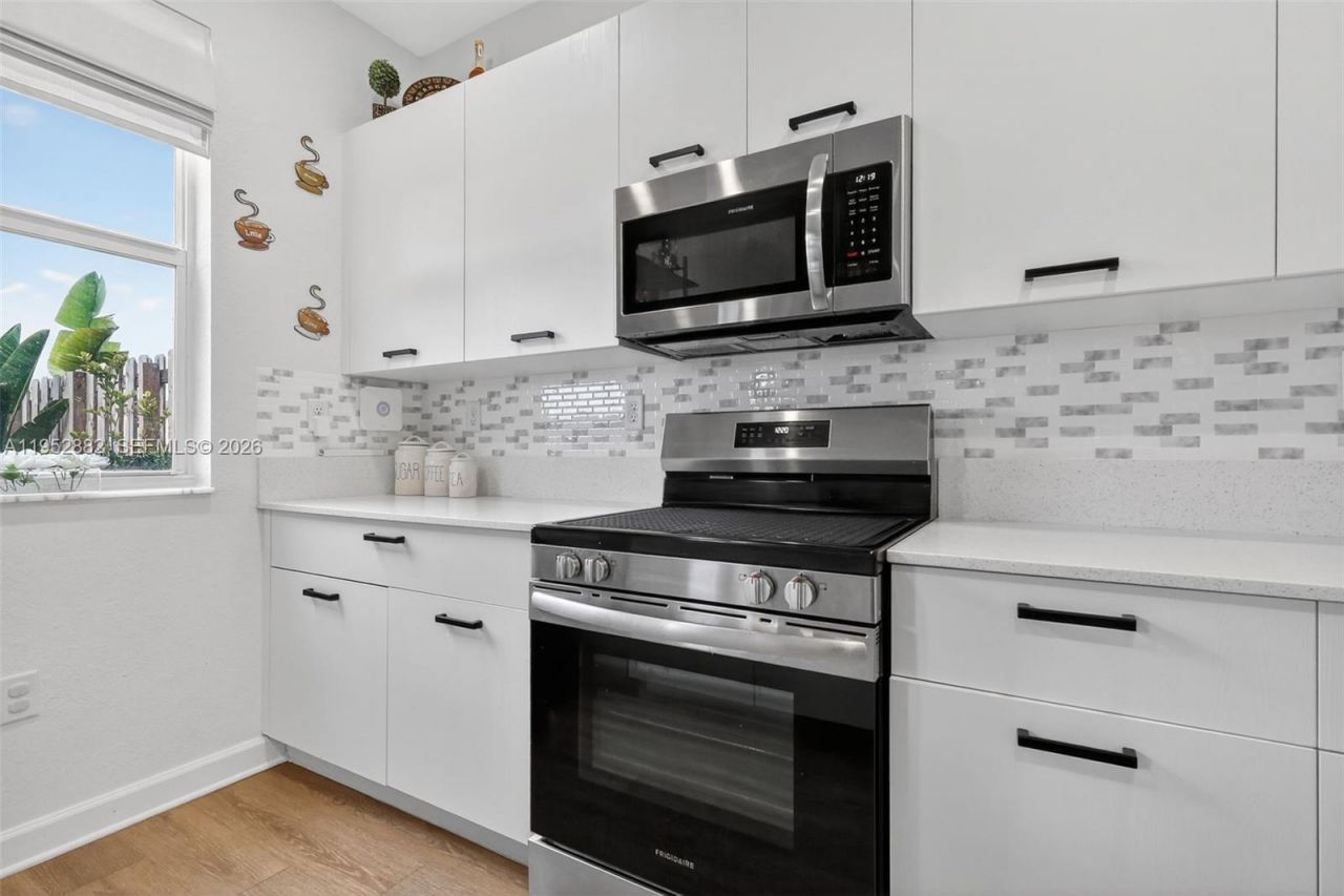 12808 NW 22nd Pl , Miami, FL 33167 Photo