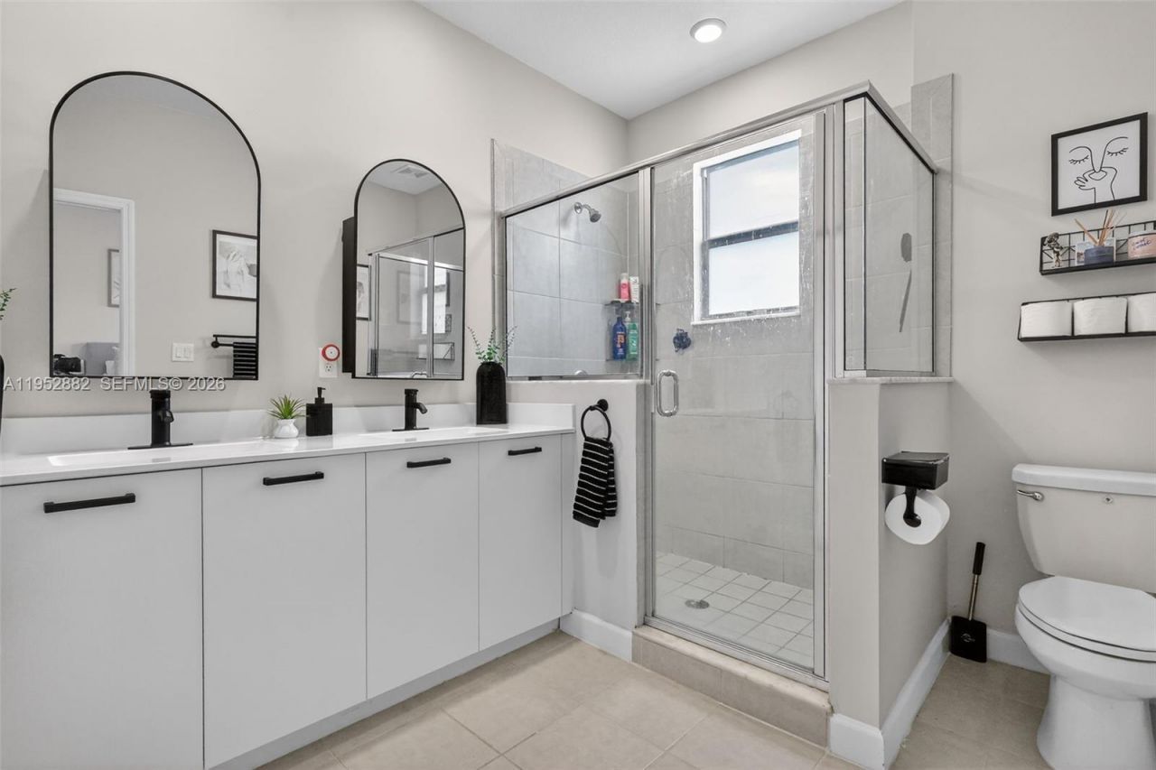 12808 NW 22nd Pl , Miami, FL 33167 Photo