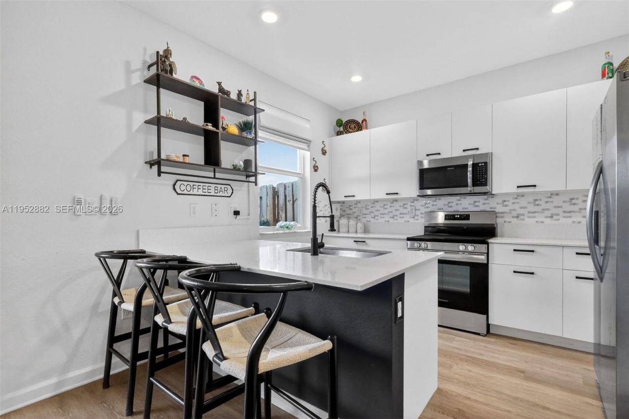 12808 NW 22nd Pl , Miami, FL 33167 Photo