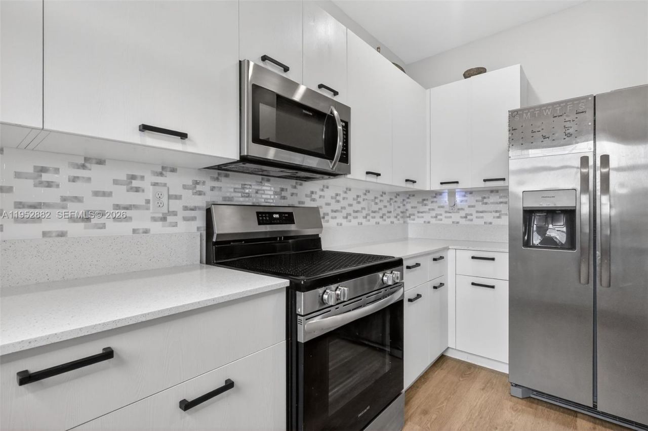 12808 NW 22nd Pl , Miami, FL 33167 Photo