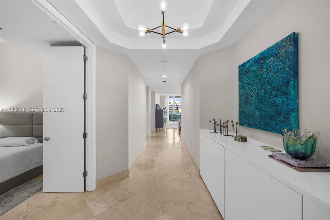 100 S Pointe Dr , Unit 510, Miami Beach, FL 33139 Photo