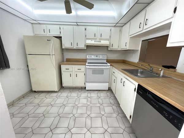 1810 SW 81st Ave , Unit 2401, North Lauderdale, FL 33068