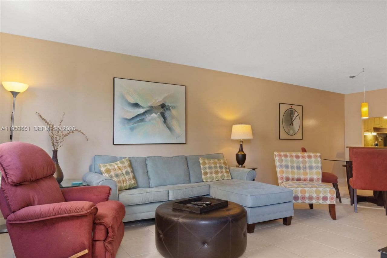 1849 S Ocean Dr, Unit 410, Hallandale Beach, FL 33009 Photo