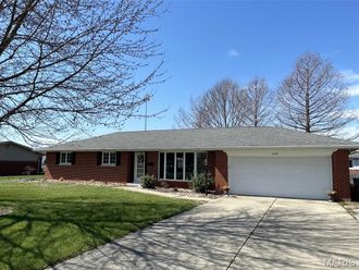 1059 N Cherry Street Breese, IL 62230