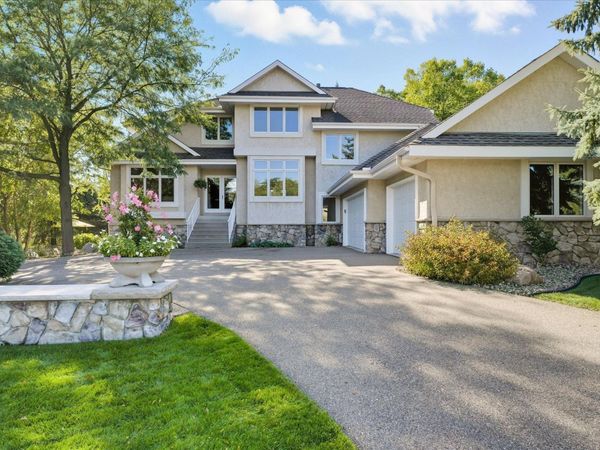 7601 S Bay Drive, Bloomington, MN 55438