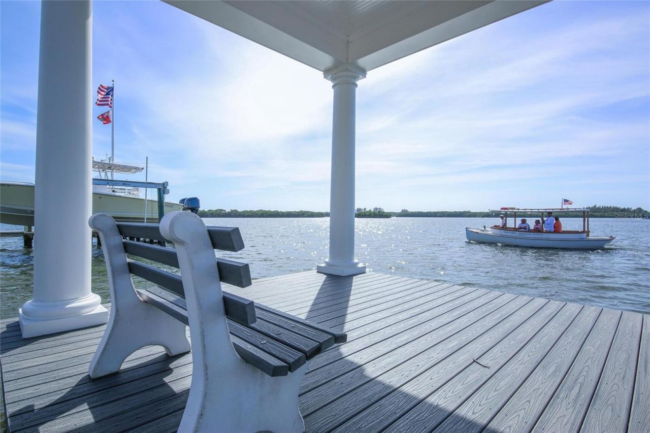 896 Macewen Drive, Osprey, FL 34229 Photo