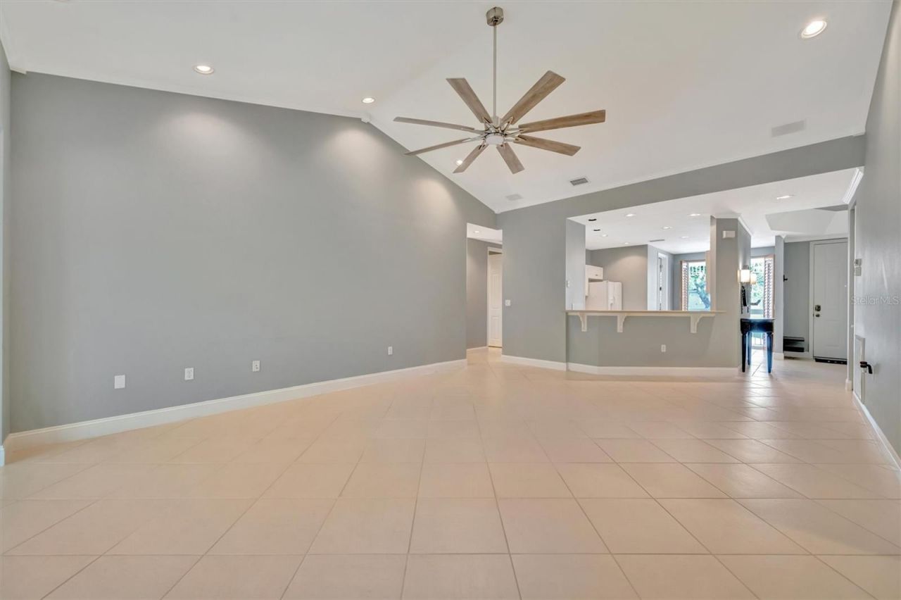 3608 54th Drive W, Unit 202, Bradenton, FL 34210 Photo