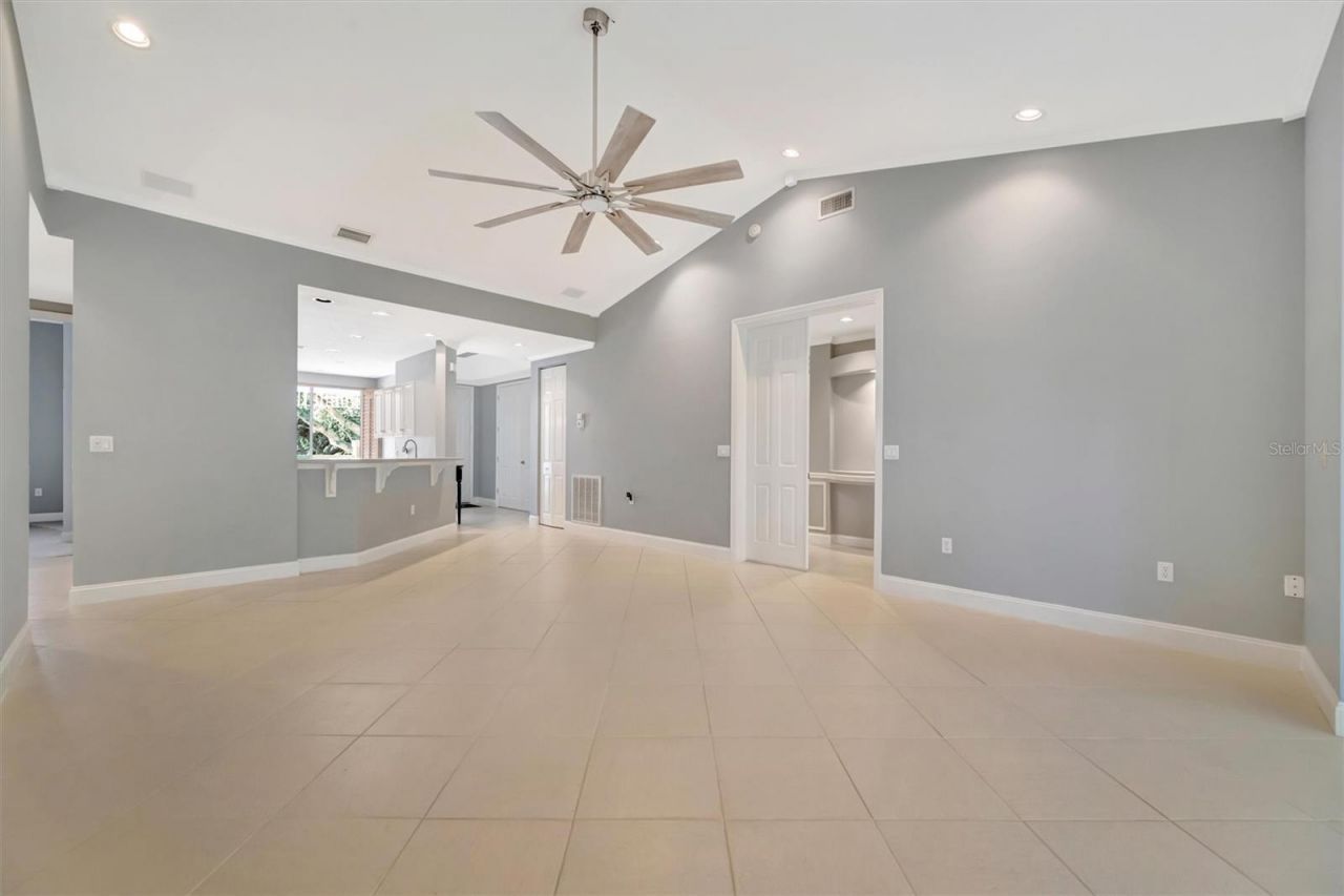 3608 54th Drive W, Unit 202, Bradenton, FL 34210 Photo