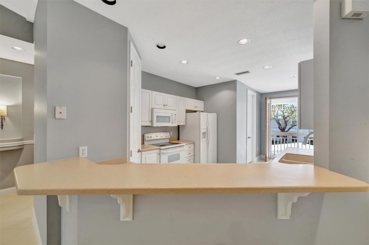 3608 54th Drive W, Unit 202, Bradenton, FL 34210 Photo