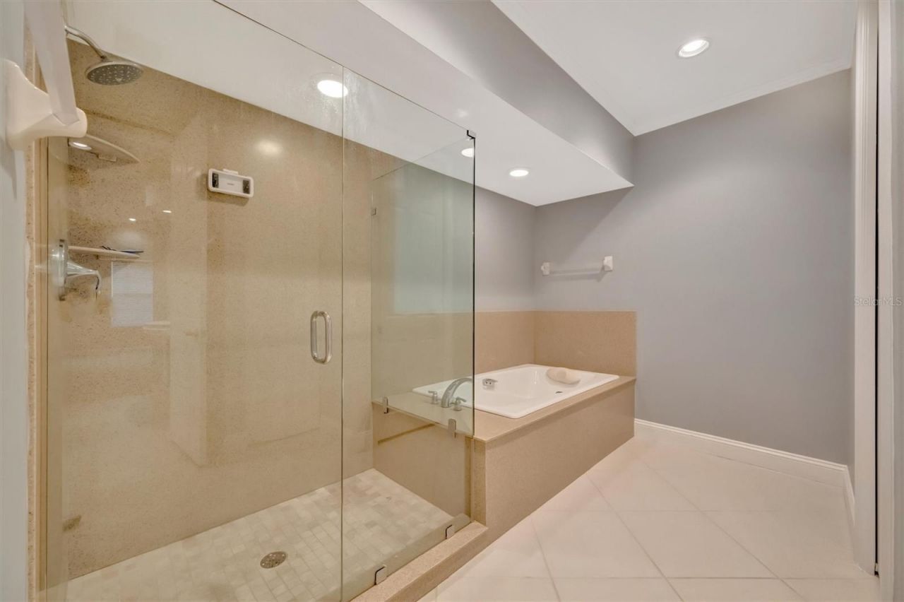 3608 54th Drive W, Unit 202, Bradenton, FL 34210 Photo