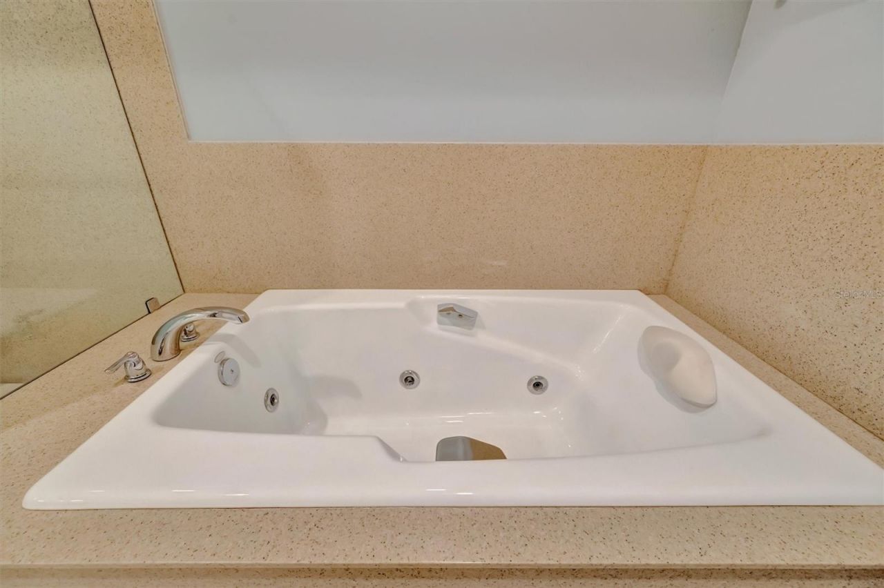 3608 54th Drive W, Unit 202, Bradenton, FL 34210 Photo