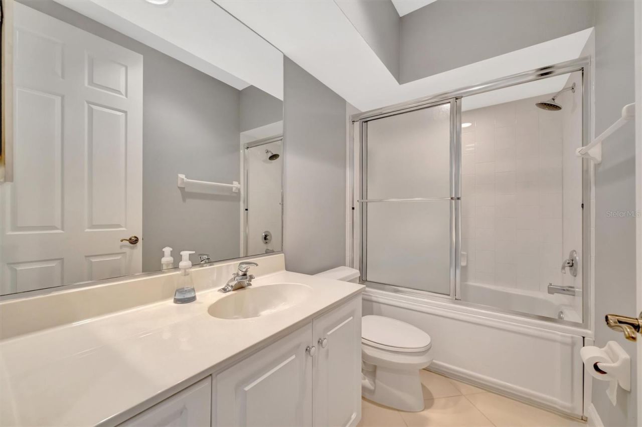 3608 54th Drive W, Unit 202, Bradenton, FL 34210 Photo