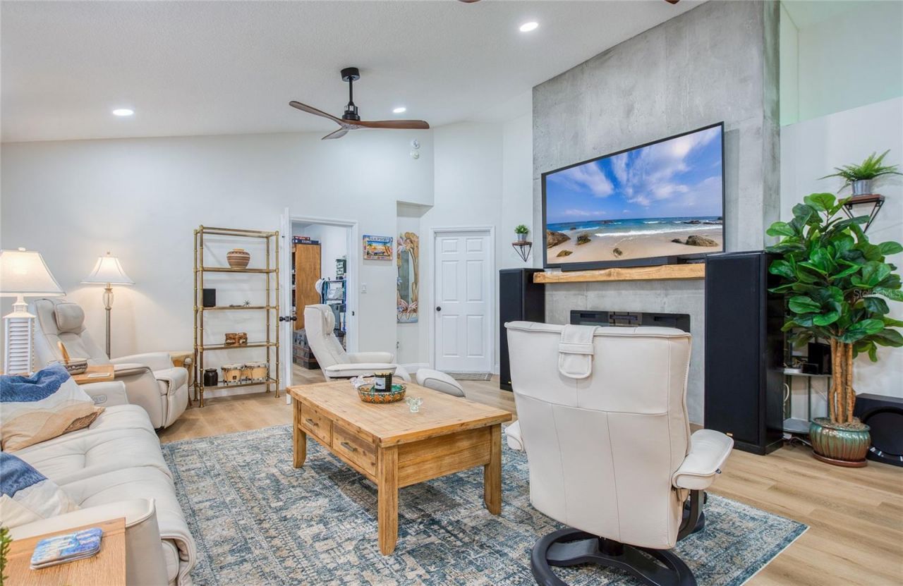 625 Folsom Street S, Gulfport, FL 33707 Photo