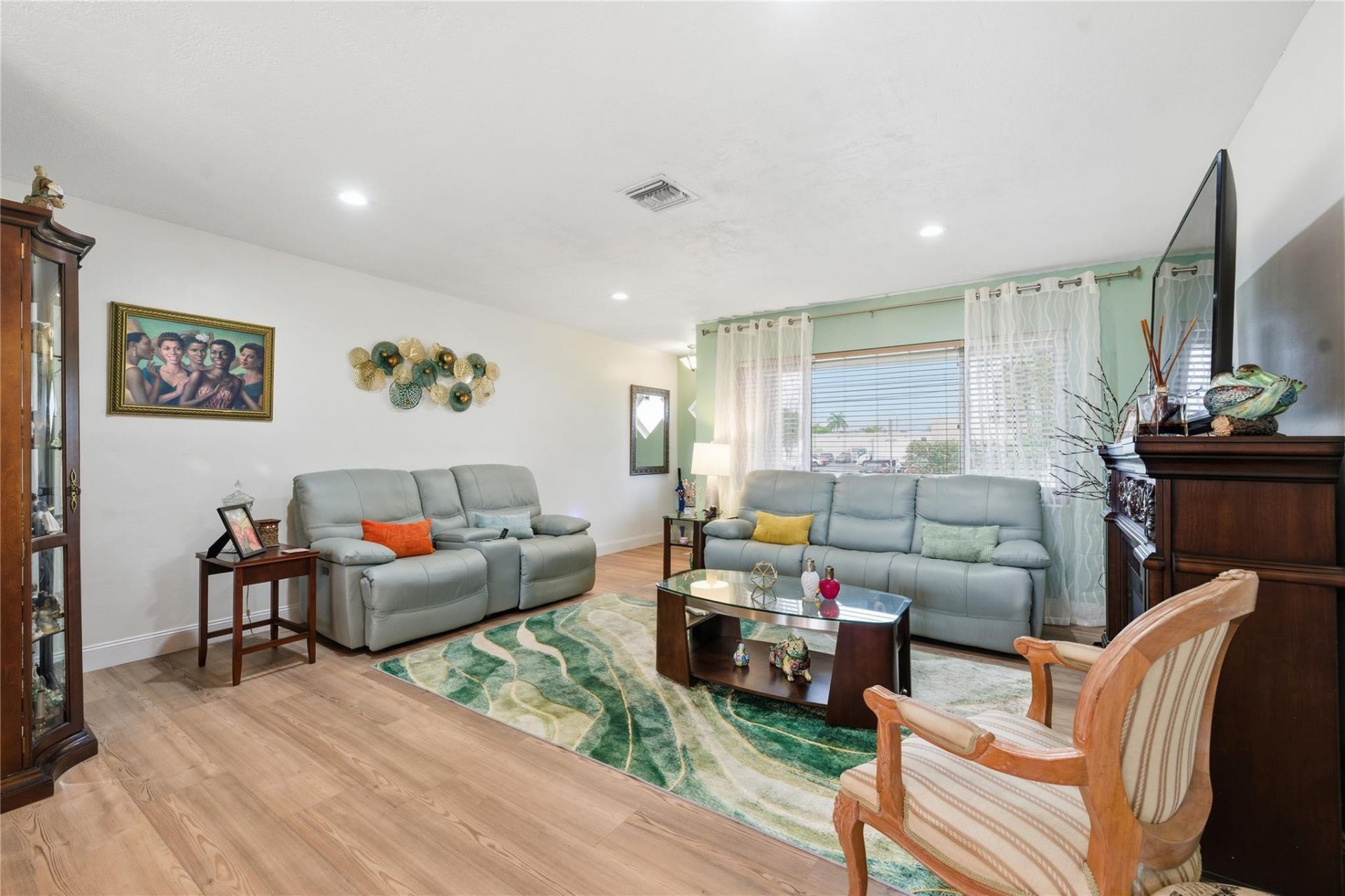 3820 NW 29th St, Lauderdale Lakes, FL 33311 Photo