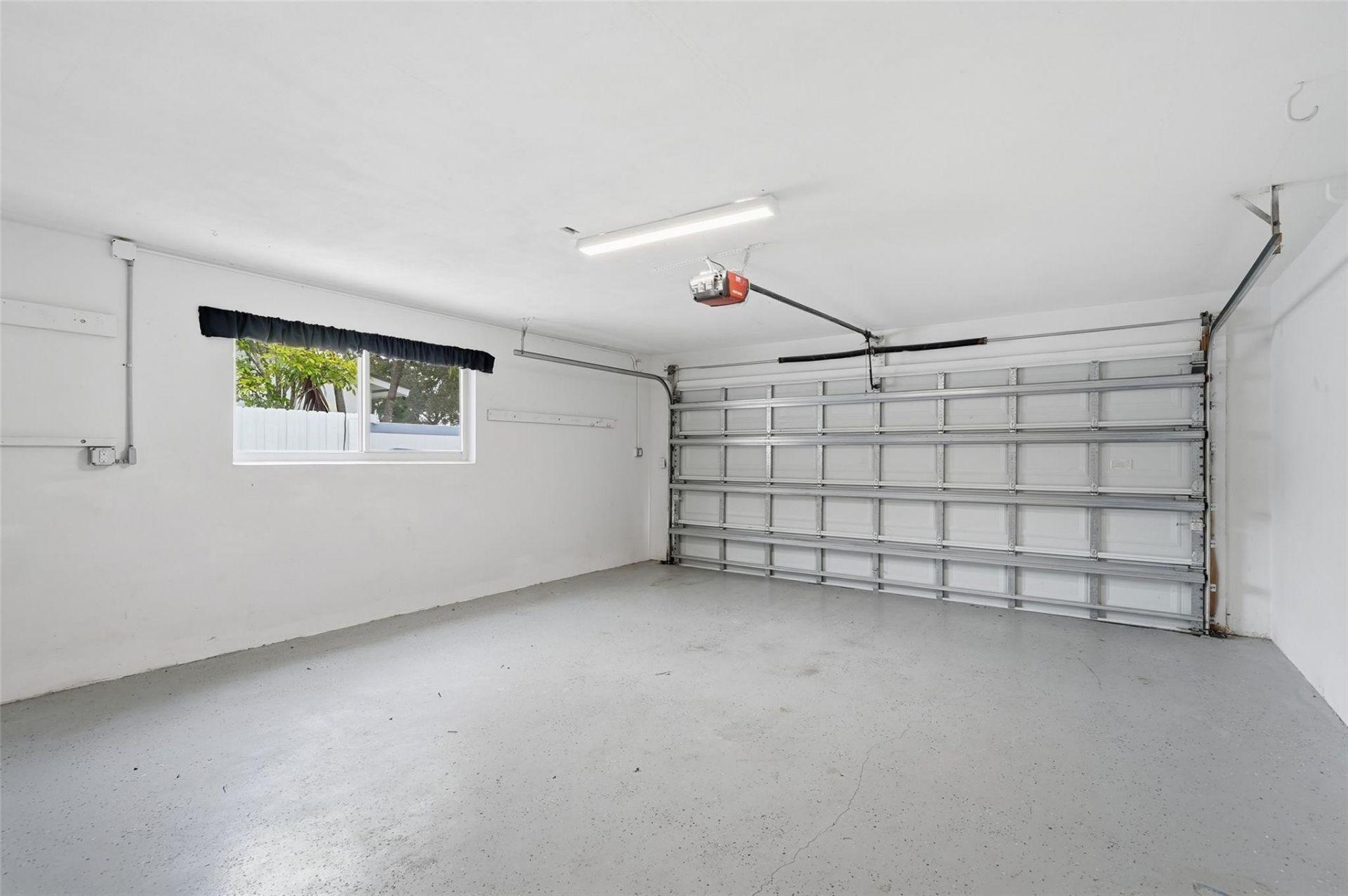 5651 NE 16th Avenue, Fort Lauderdale, FL 33334 Photo