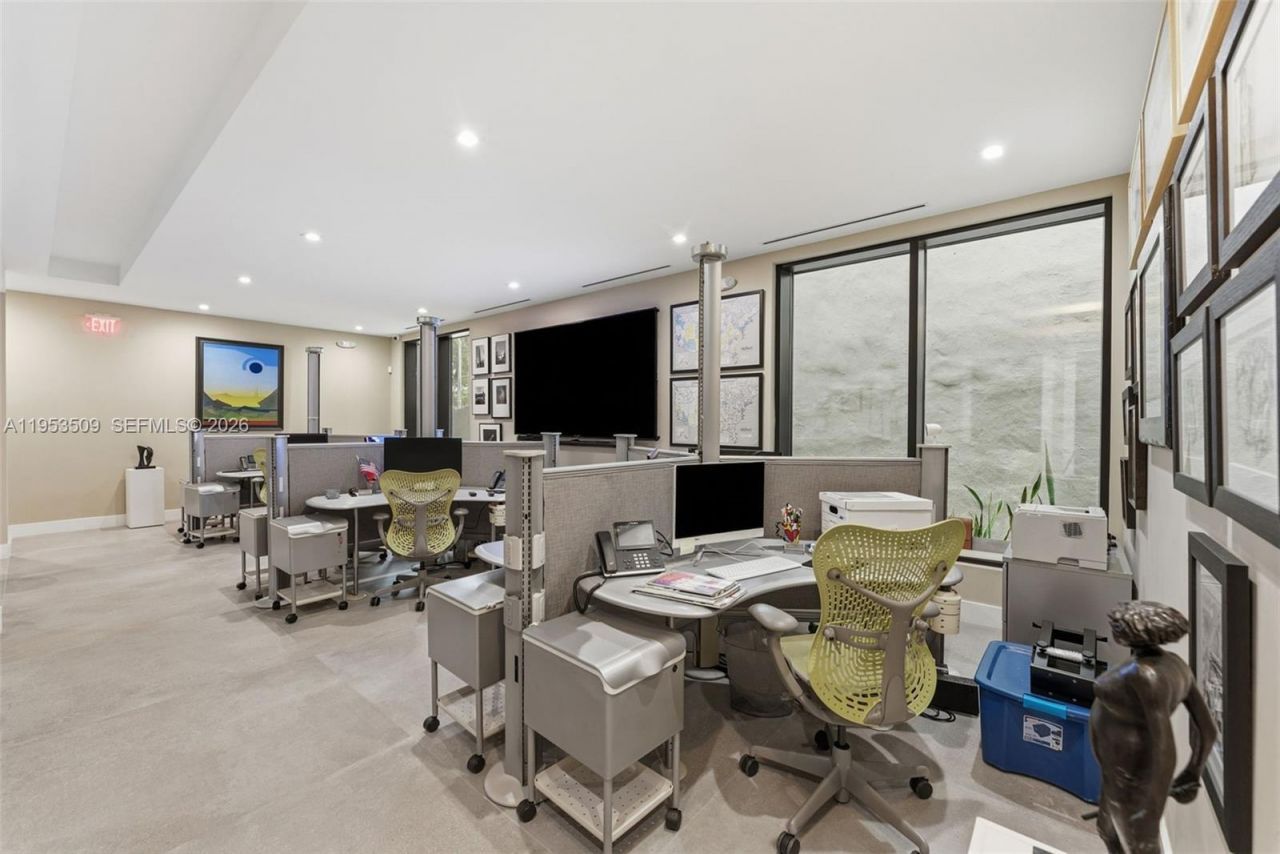 45 Valencia Ave, Coral Gables, FL 33134 Photo