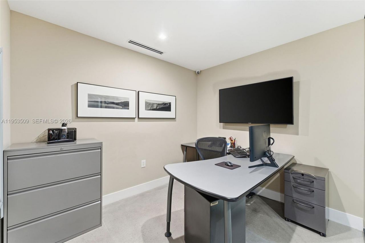 45 Valencia Ave, Coral Gables, FL 33134 Photo